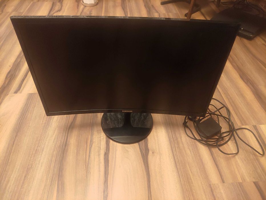Monitor Samsung  24" HDMI zakrzywiony C24F390FHR FullHD VA 60Hz 4ms