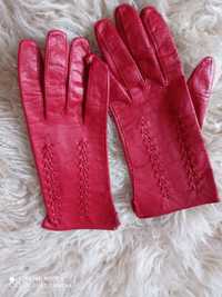 Nowe rękawiczki skórzane na szczupłe dłonie