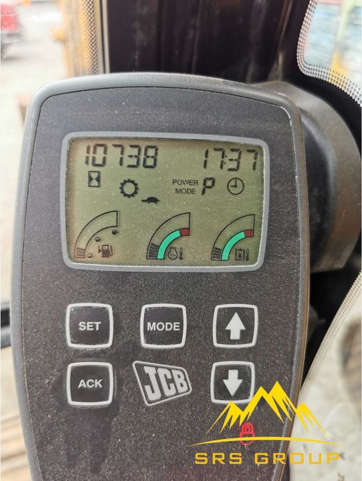 Гусеничный экскаватор JCB JS 290