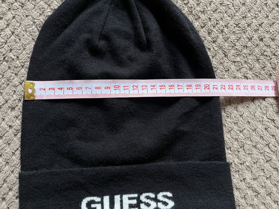 Шапка Guess Оригінал розмір L.