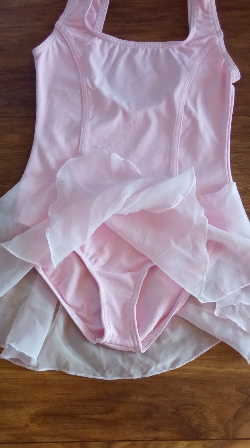 Kostium strój kąpielowy 116 pudrowy z tiulową spódniczką różowy falban