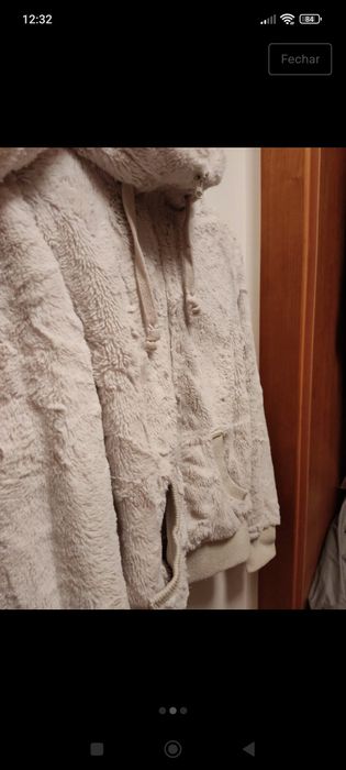 Casaco pêlo cor bege claro