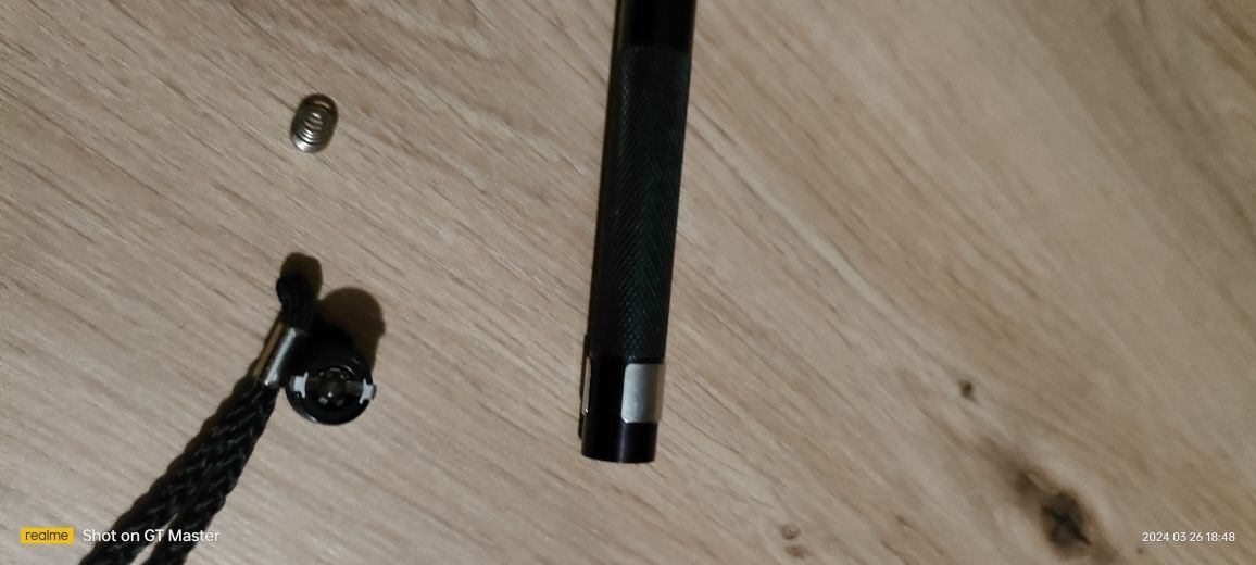 Mała latarka mini maglite