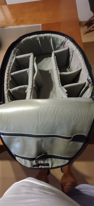 Mochila Lowepro Micro Trekker 200