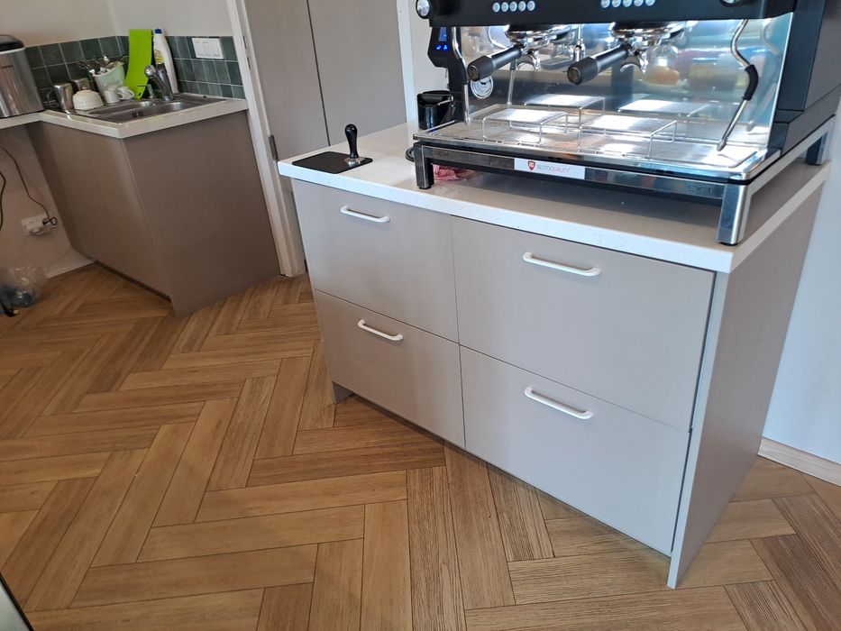 Meble szafki z płyty wiórowej