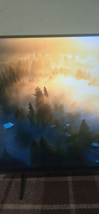 Хісенсе 43 4к,смарт,2 полоски