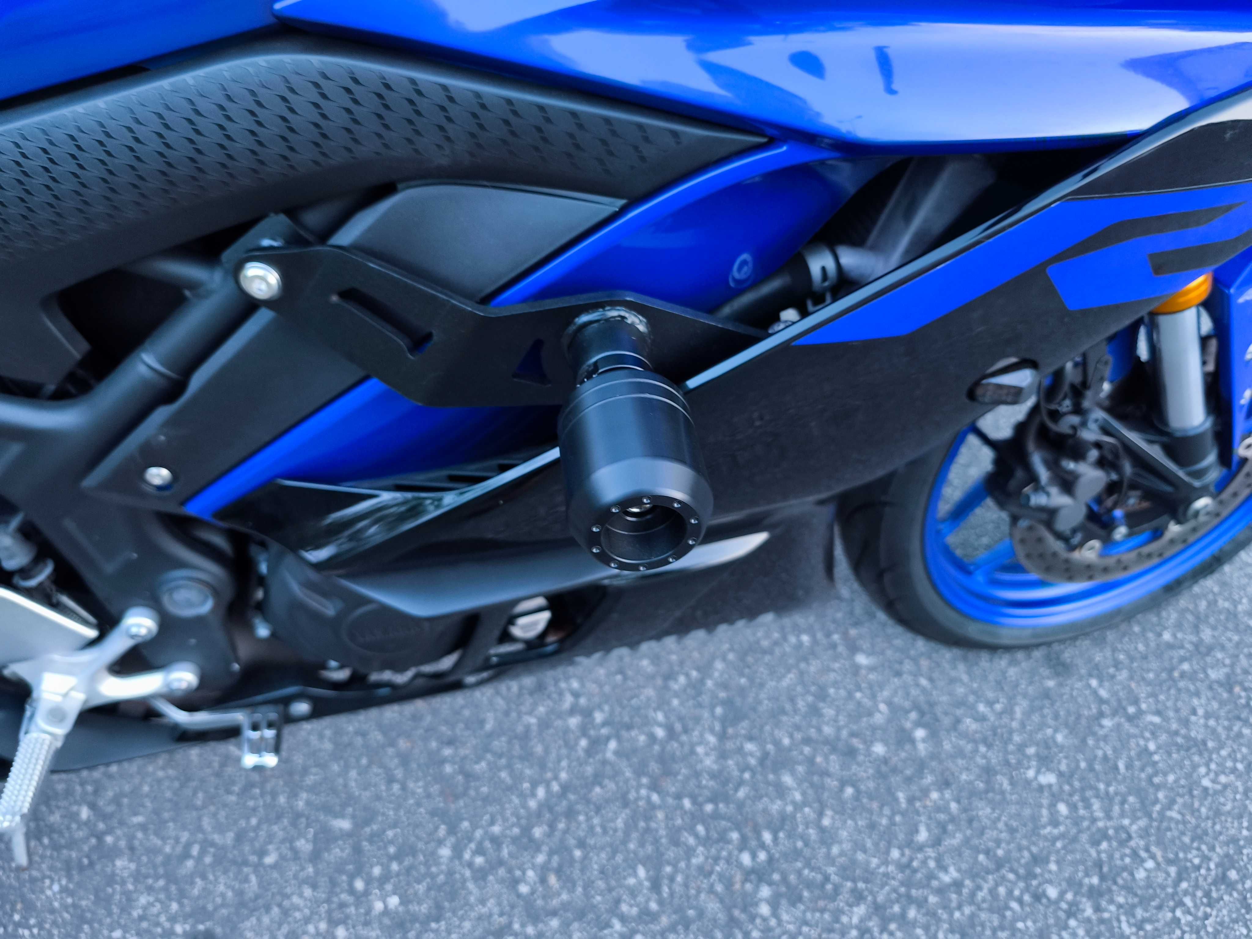 Yamaha R3 - RaceBlue