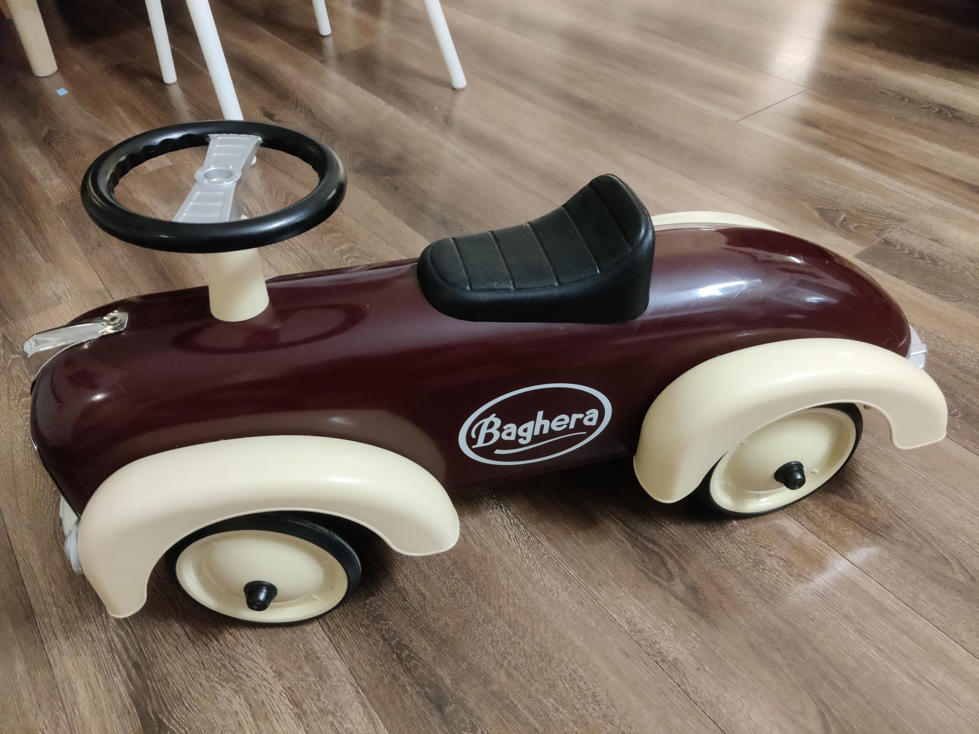 Jeździk Baghera Speedster Chocolat