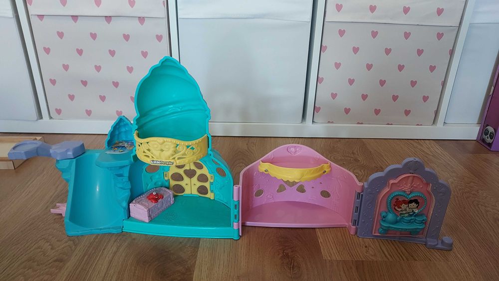 Domek,zamek Little People