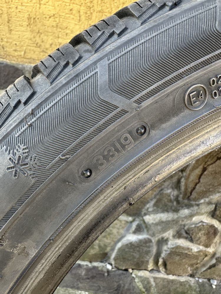 Пара шин Triangle Snowlink PL01 235/45 r18 98R