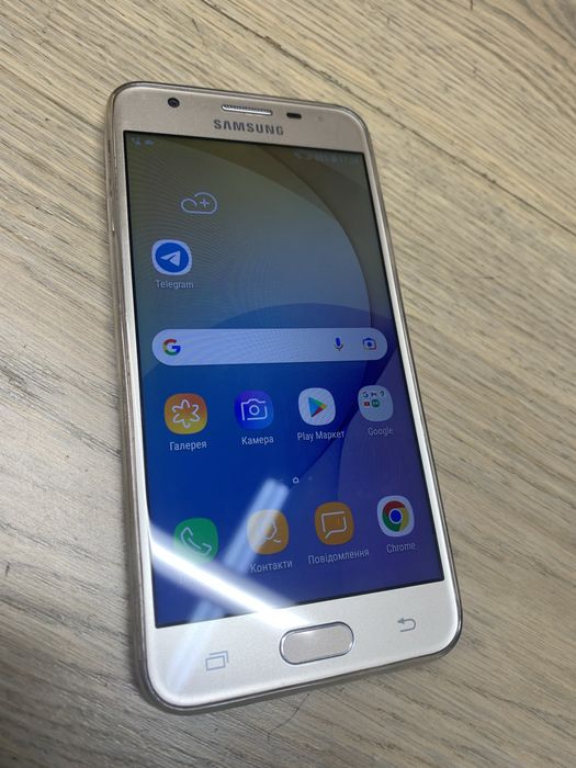 Телефон Samsung G570f