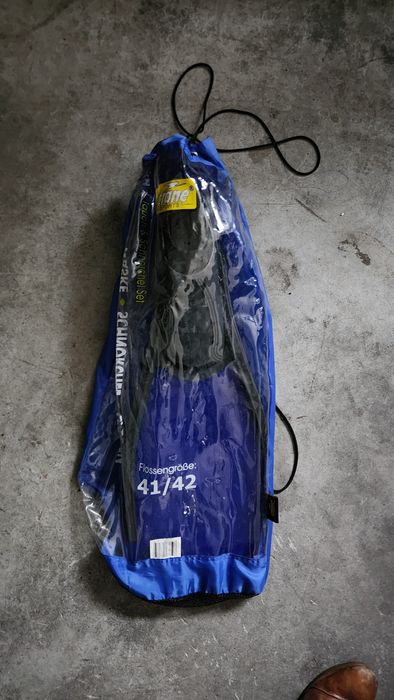 Vendo várias barbatanas