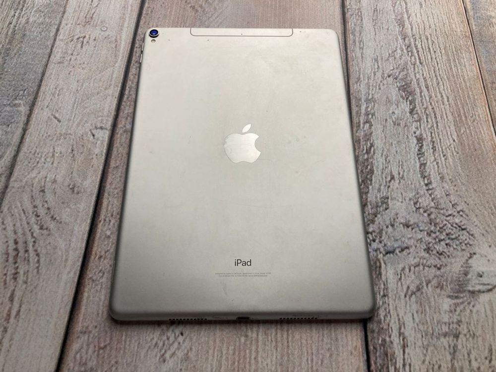 Планшет Apple iPad Pro 10.5 Silver 64GB LTE