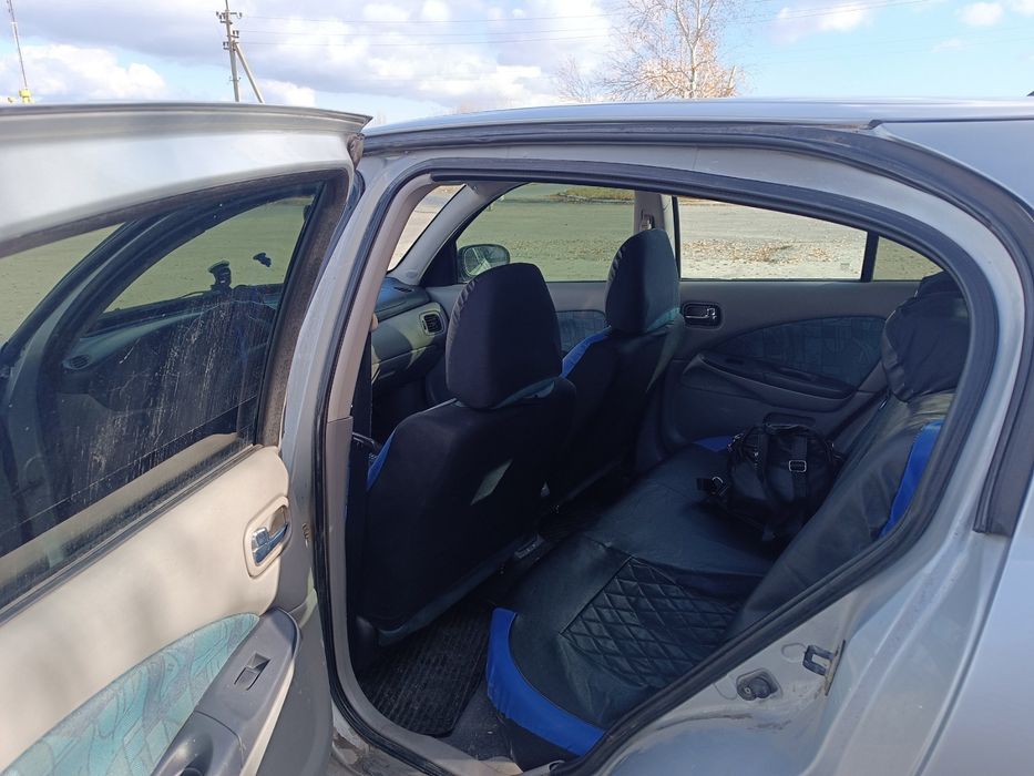 Продам Ніссан Альмера