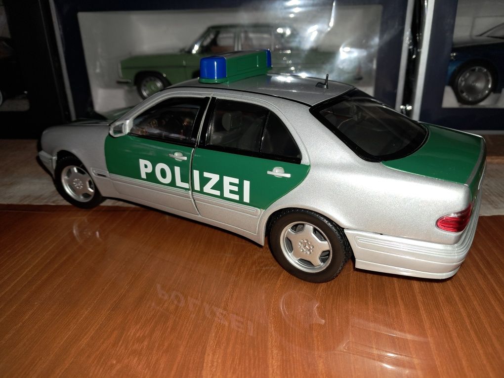 Mercedes w210  klasy  e 1:18