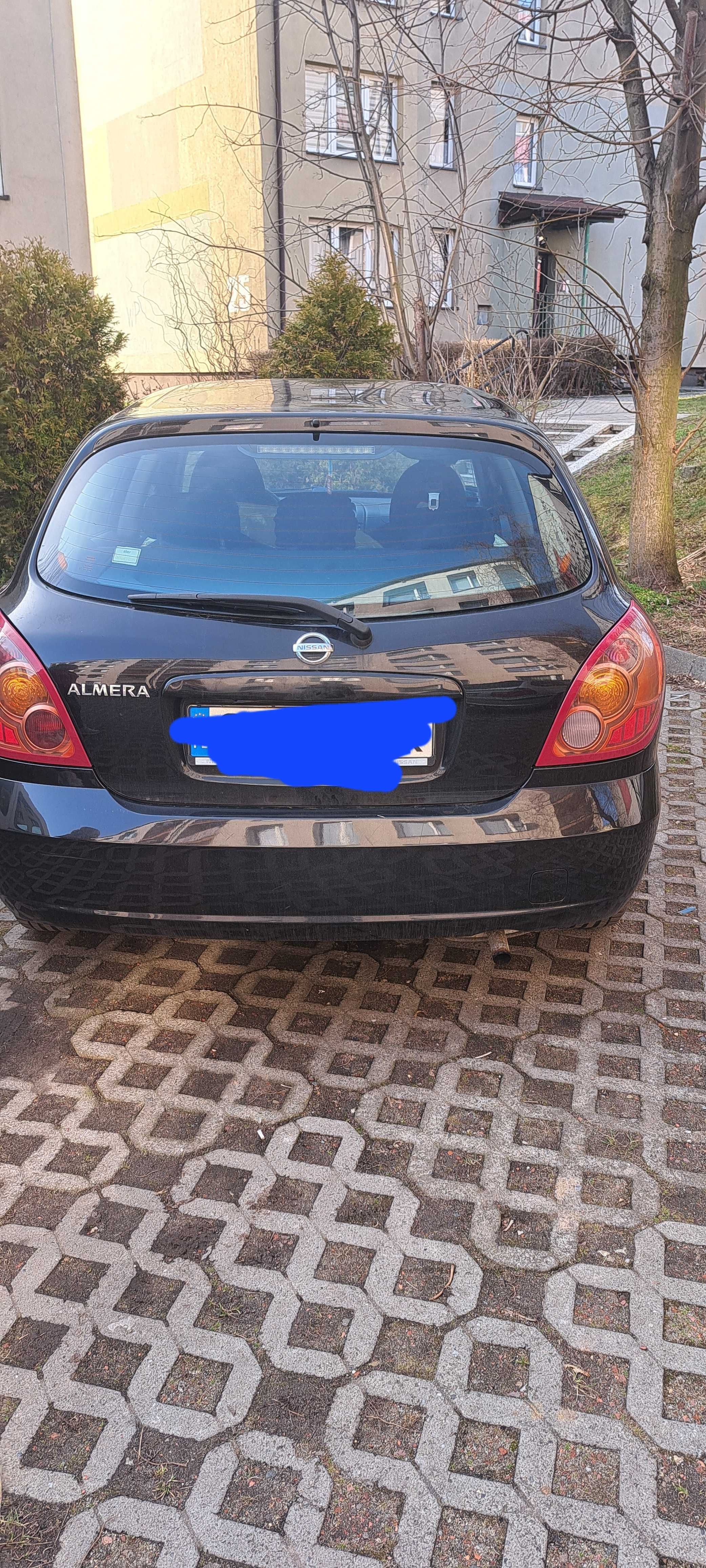 Nissan Almera 1.5  n16 Hatchback