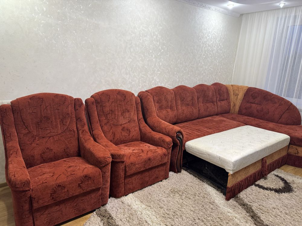 Продам диван кутовий і крісла