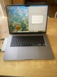 Macbook AIR 15 cali 16GB 256gb M2 jak nowy, stan idealny faktura HUB