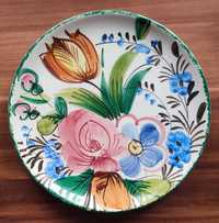 Керамическая тарелка с ручной росписью
