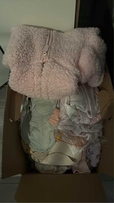 Paka ubran dla dziewczynki rozmiar 56