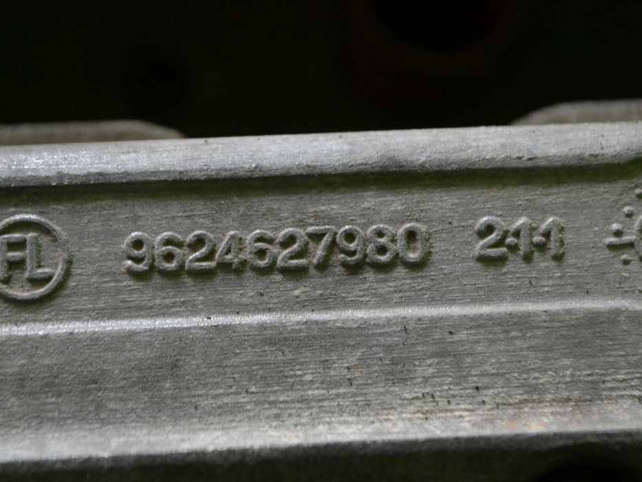 Głowica CITROEN Peugeot 1.8 16V LFY