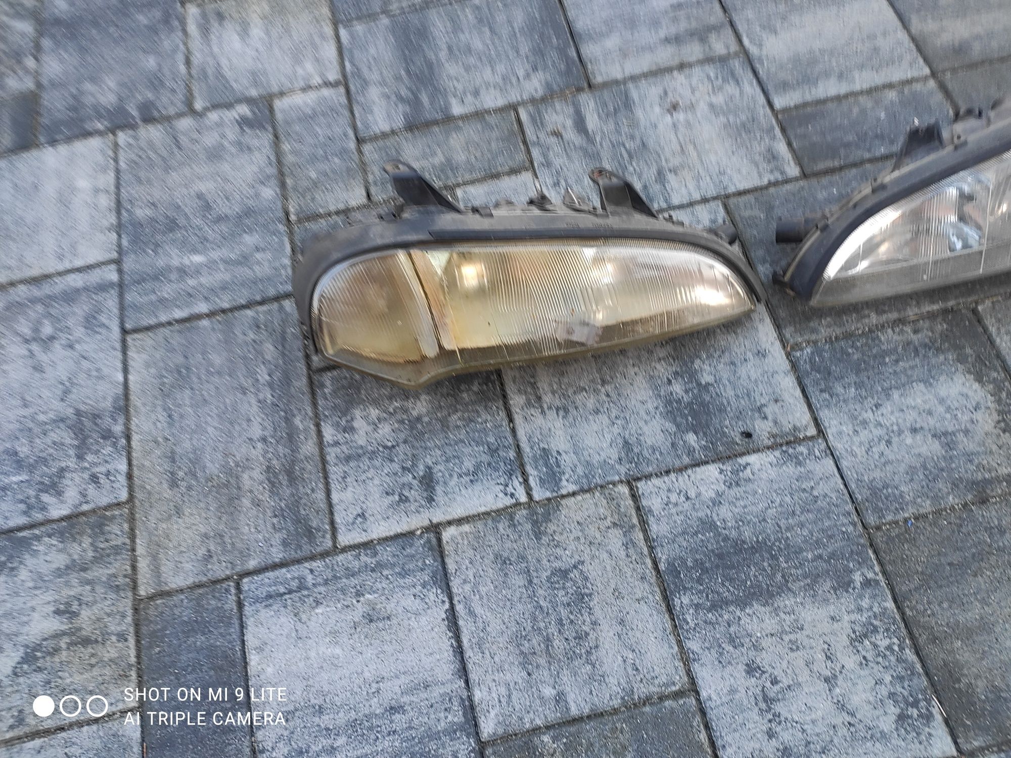 Reflektor lampy przód Opel Tigra A Komplet Europa