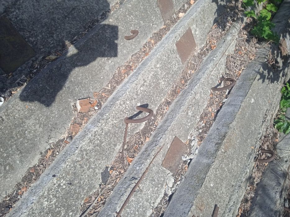 Продам плиты перекрытия. Б.у то.4м.