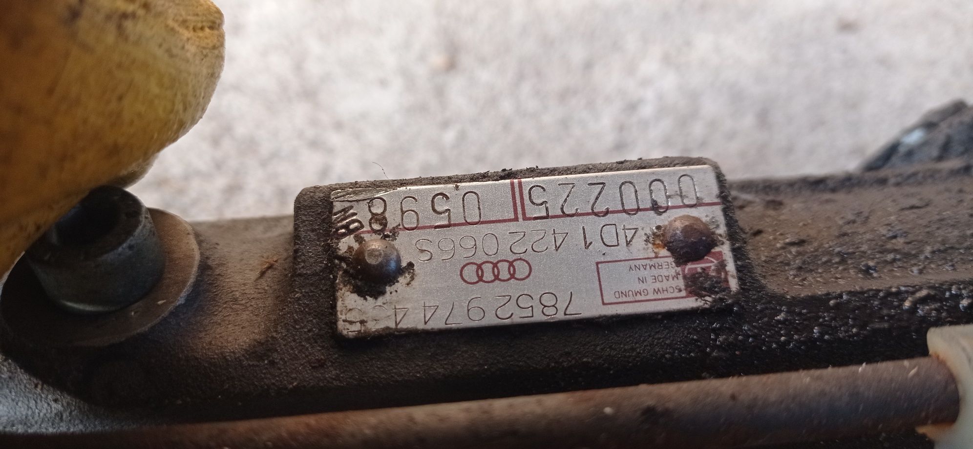 Audi A8 D2 maglownica