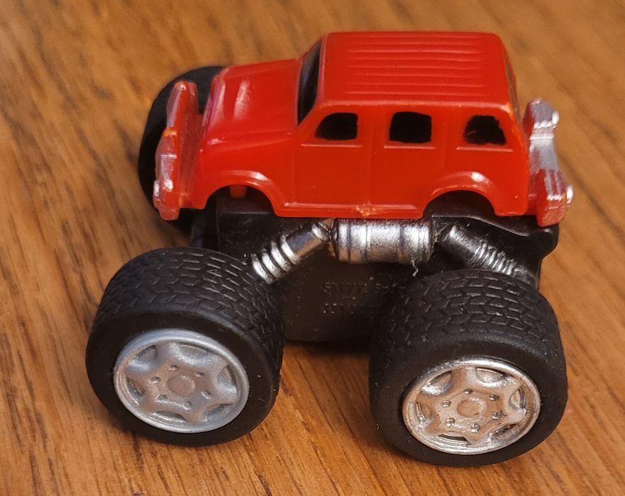 Zestaw 2 autka Monstertruck