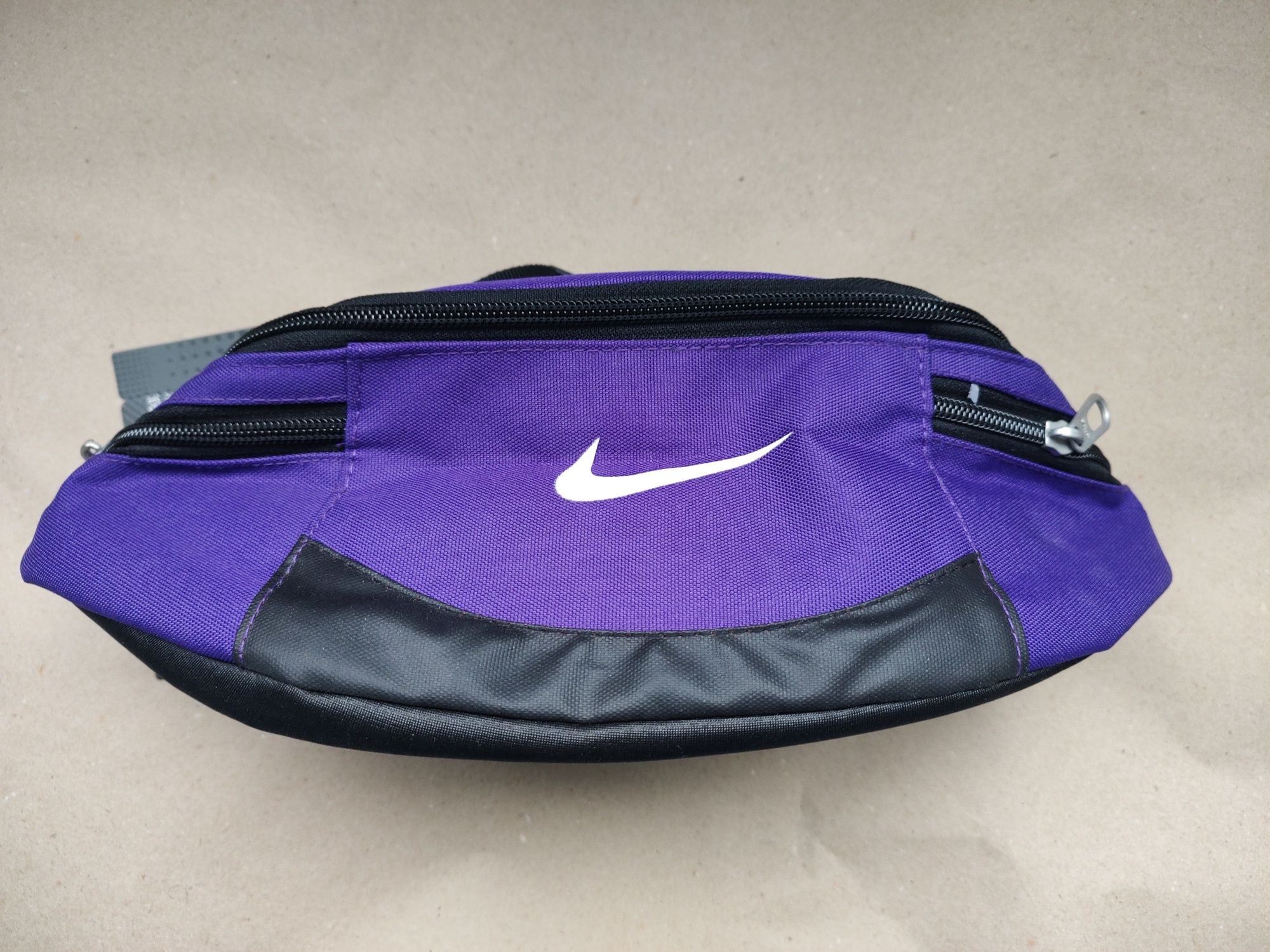 Nike сумка на пояс бананка кондукторка нажопник поясна сумка Найк