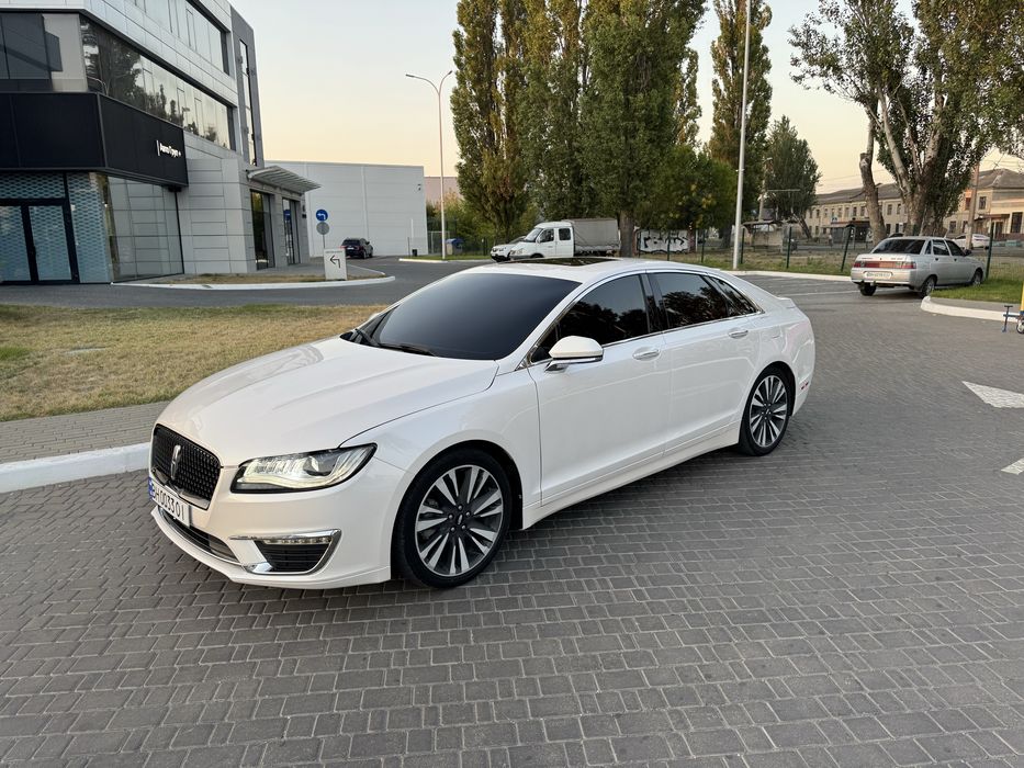 Продам Авто Lincoln MKZ hybrid 2016