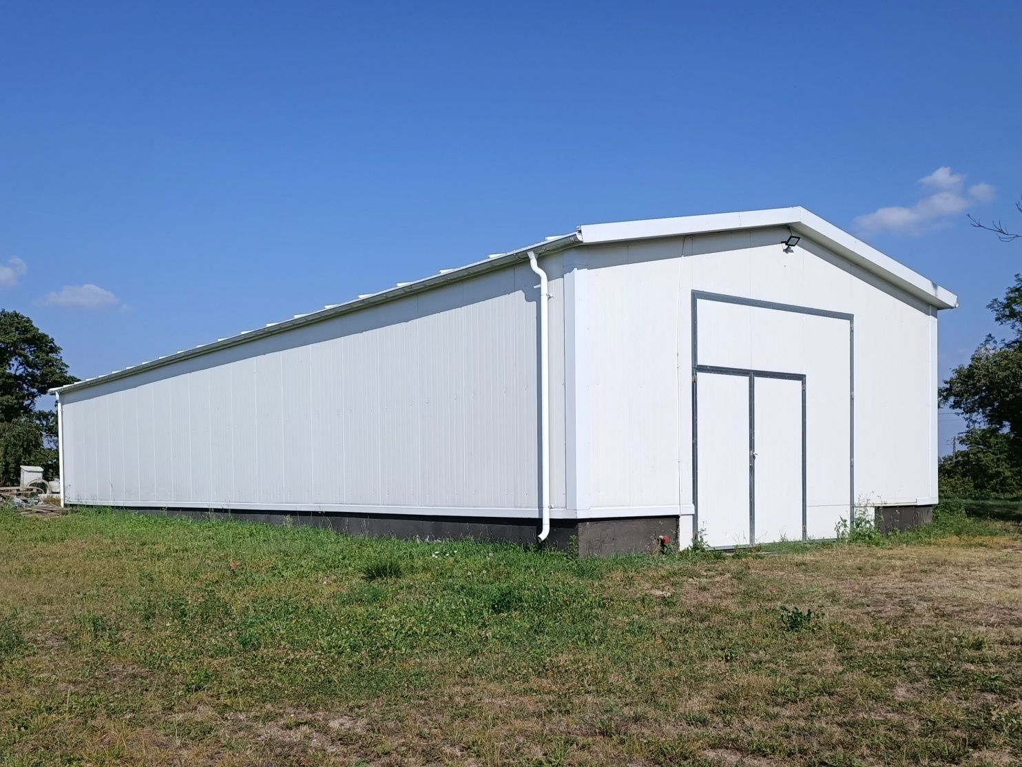 Dom 180m2 + Hala 176m2