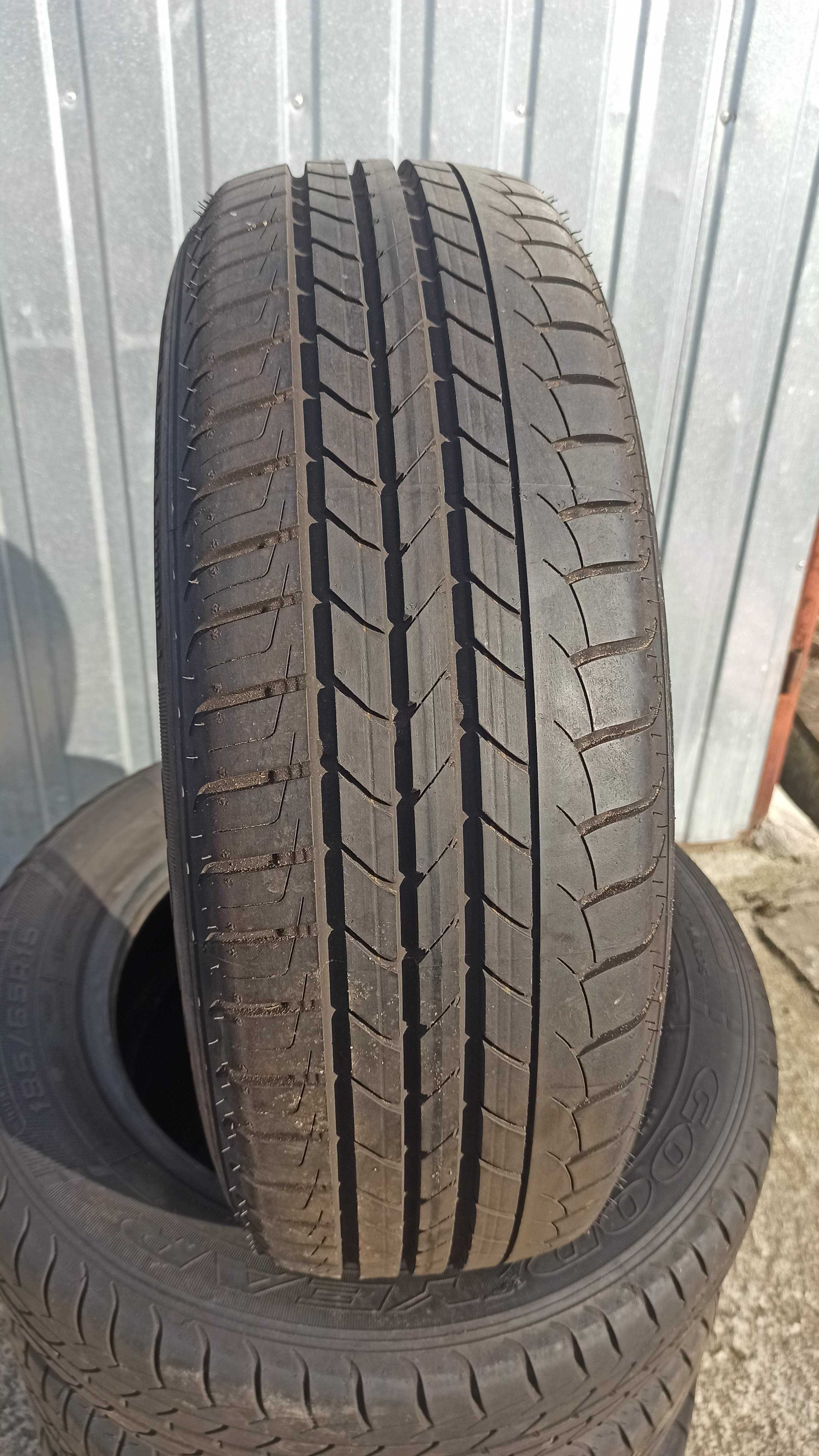Sprzedam opony letnie 185/65/15
