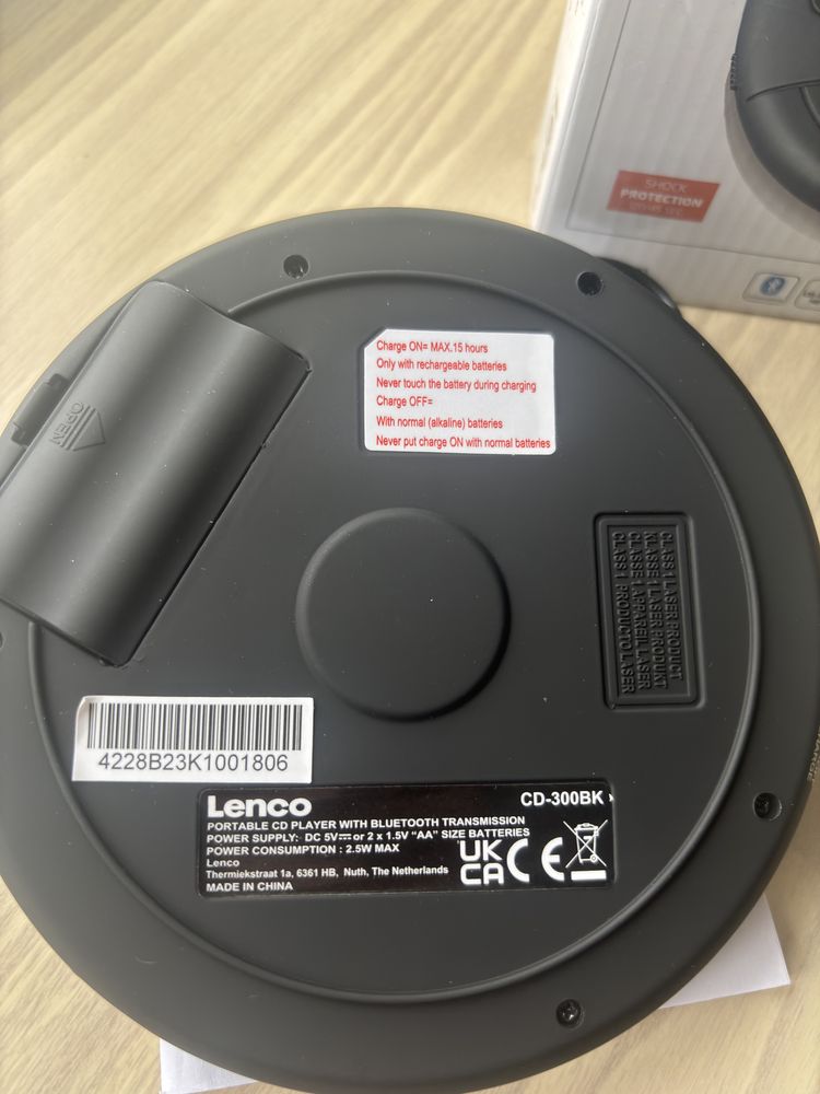 CD плеер Lenco CD-300BK bluetooth cd player