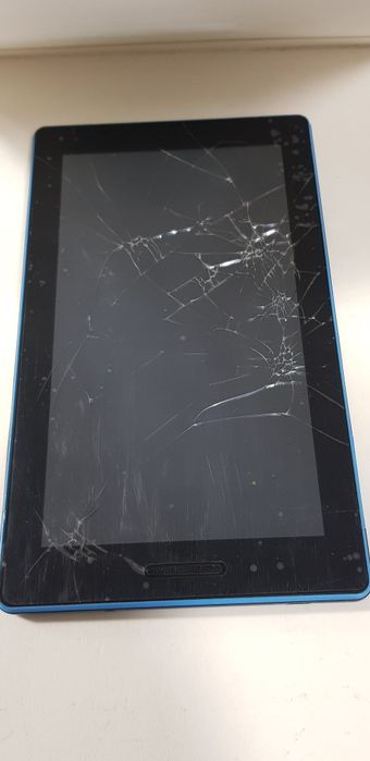 Планшет Lenovo Tab 3 "7" (TB3-710i)