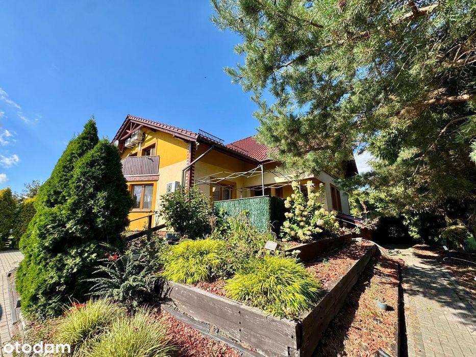 Na sprzedaż willa w Chełmie Śląskim (Kopciowice) – 360 m²