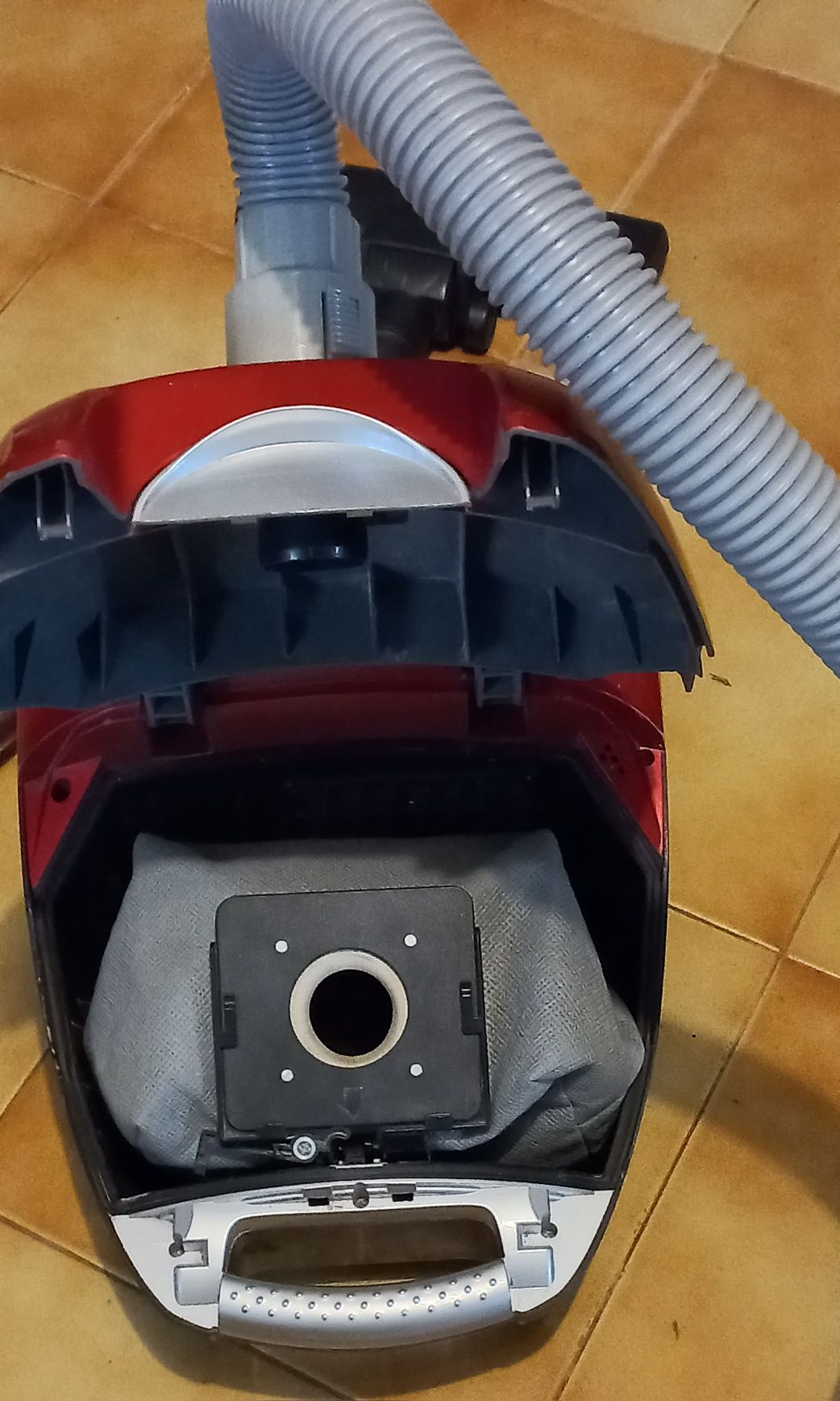Aspiador com saco reutilizável