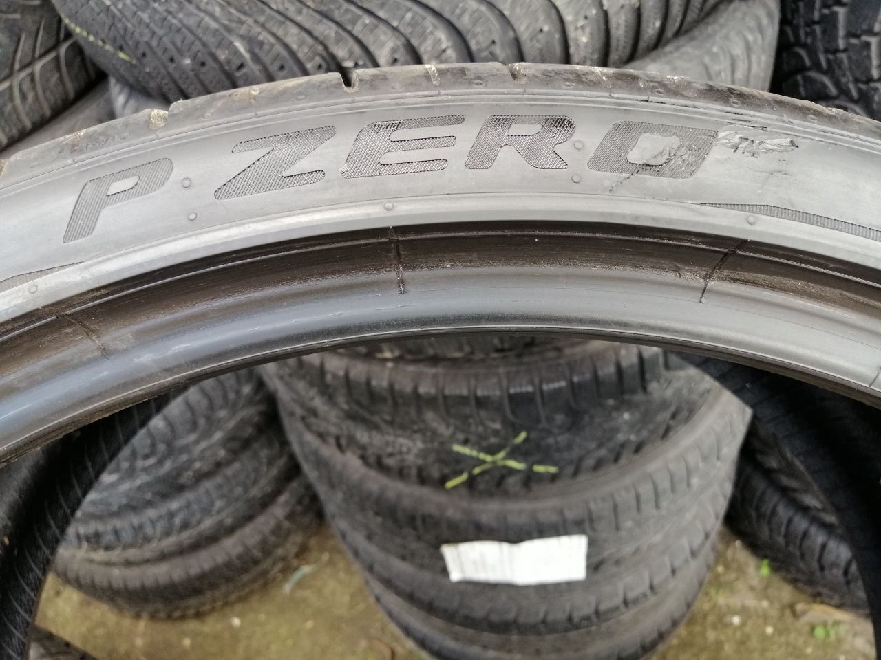 285/30ZR22 101Y Pirelli P Zero AO PNCS