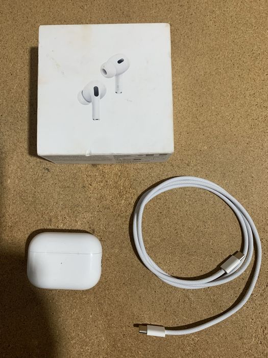 AirPods 2ª Geração — Como novos!