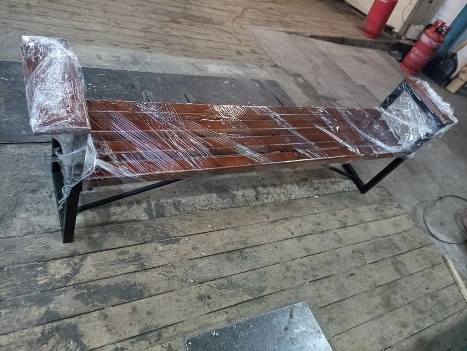 Меблі, садові, кухонні