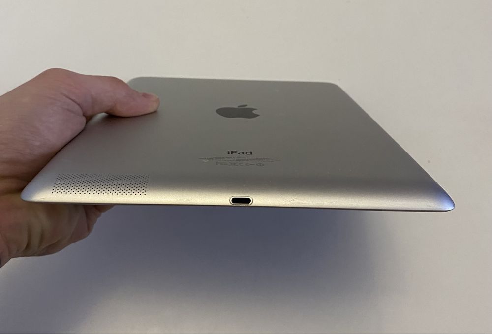 Планшет iPad 4 a1458/ на відновлення! D594