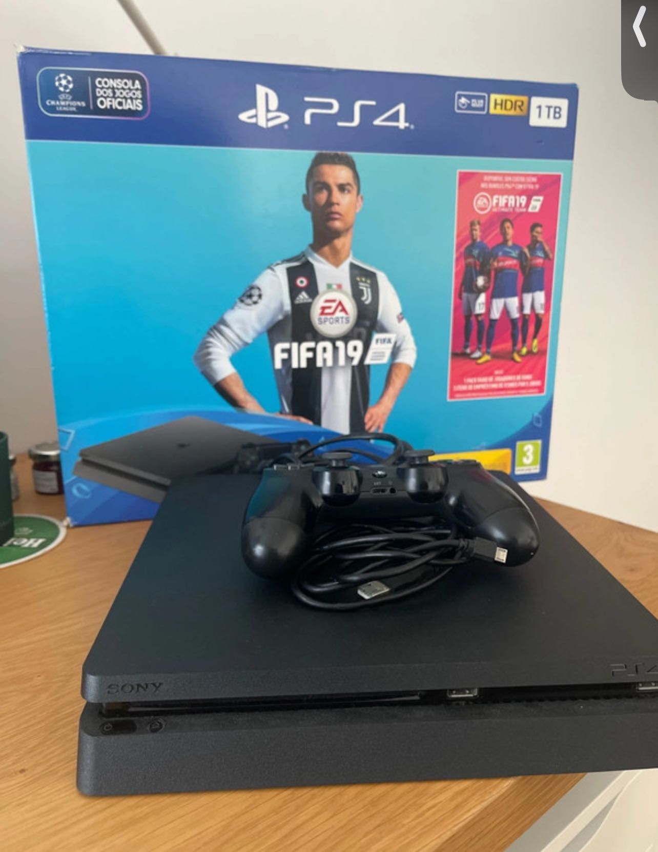PlayStation 4 Slim 1TB