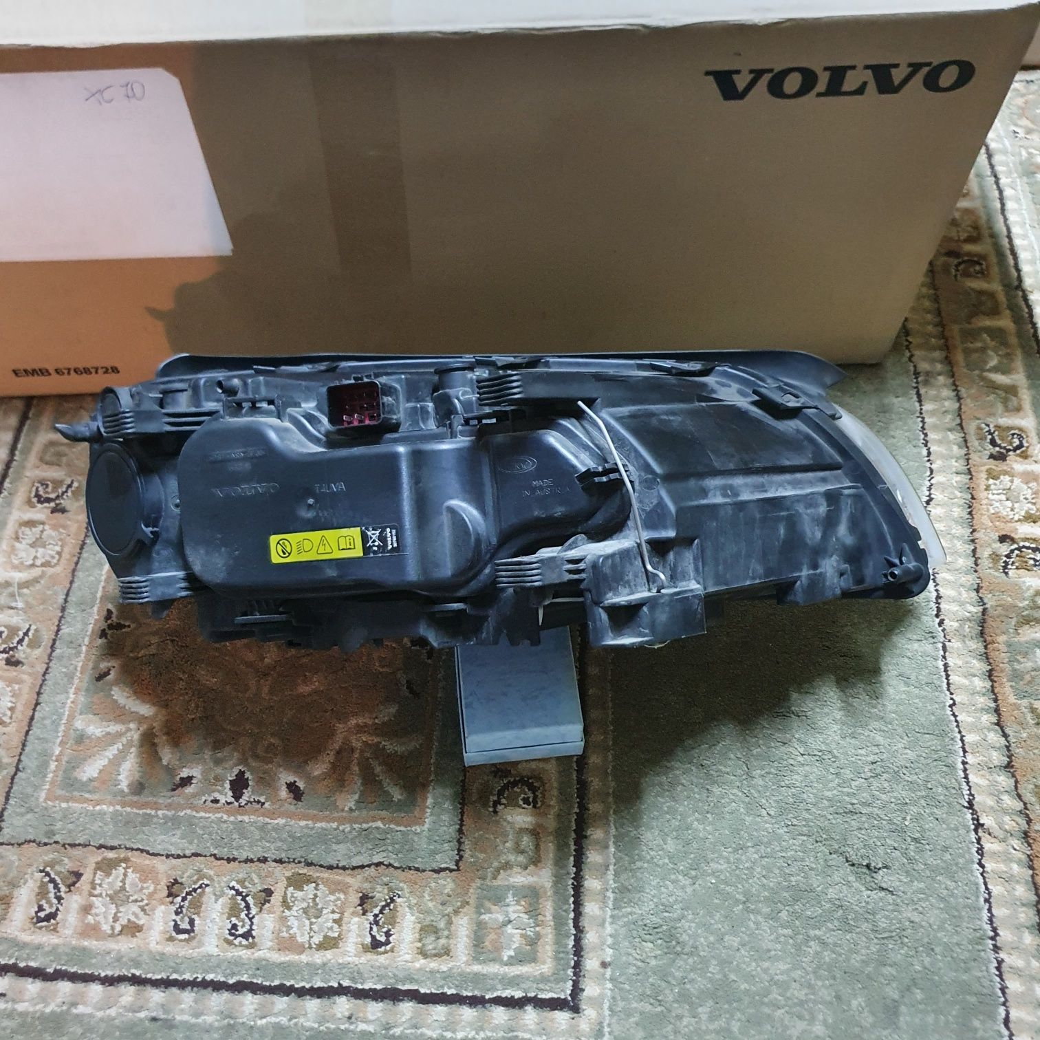 VOLVO S80 V70 XC70 lampa lewa lewy reflektor xenon ksenon 3135.3538