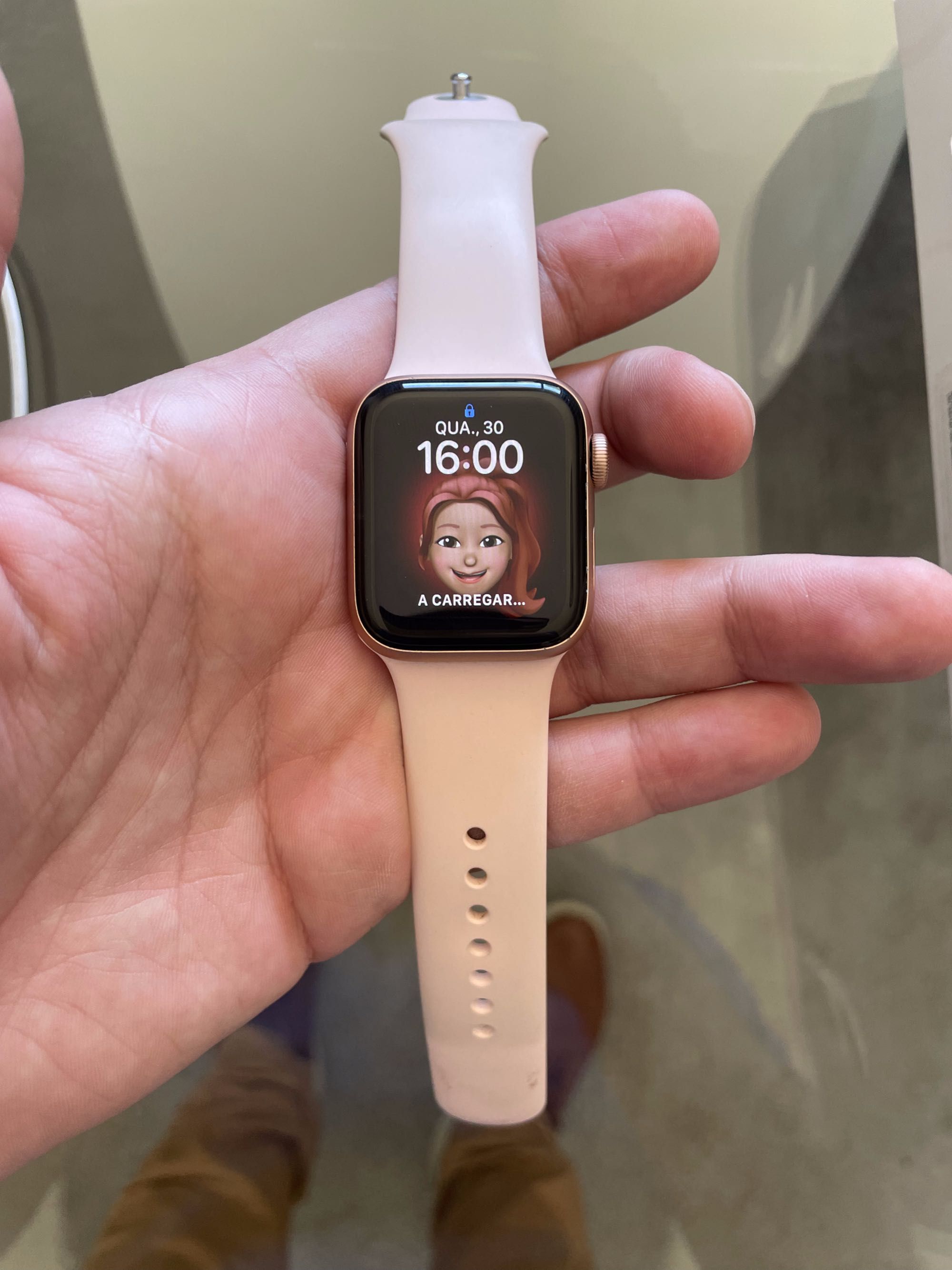 Apple Watch SE 40mm (Rose Gold) 1 gen