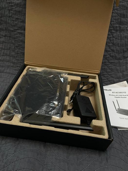 Вайфай роутер від фірми Asus