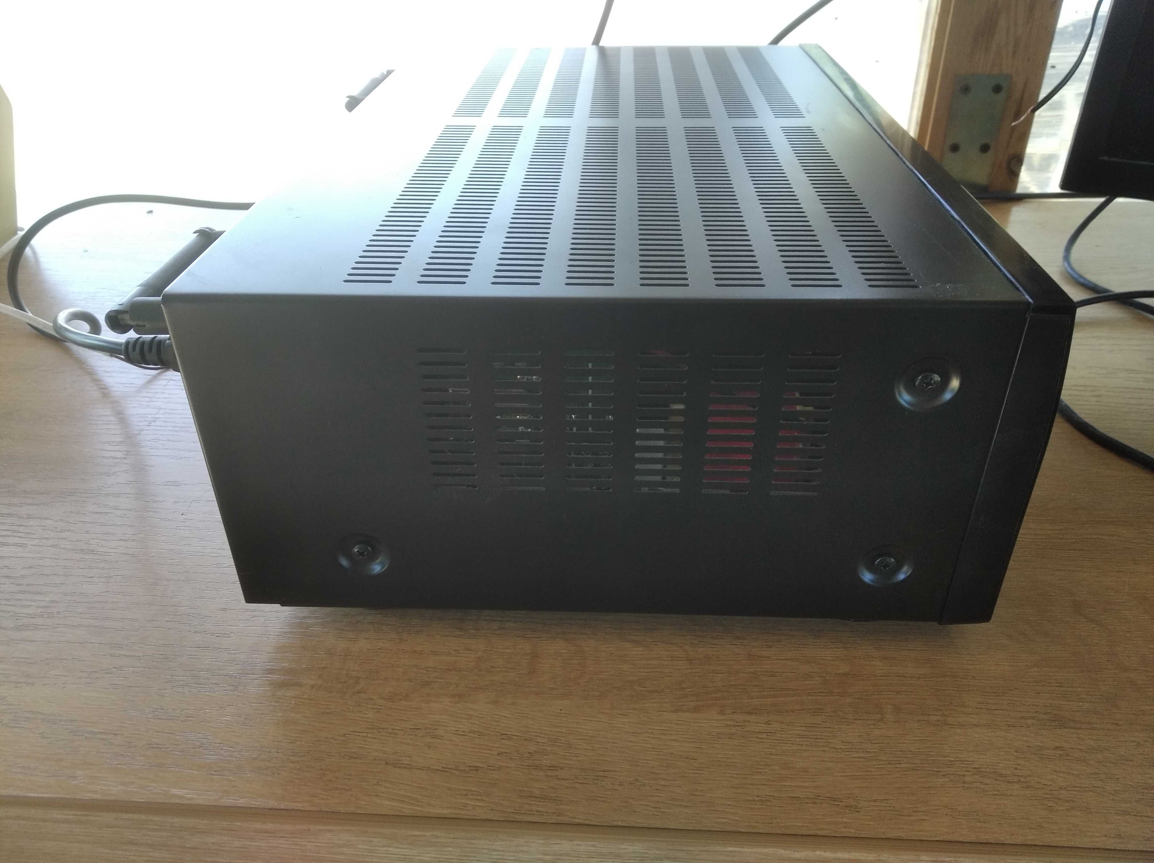 Amplituner Denon AVR X 1400H