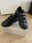 Buty Adidas czarne rozmiar 30