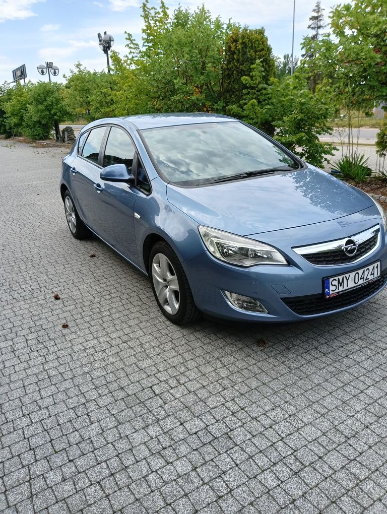 Sprzedam Opel Astra J