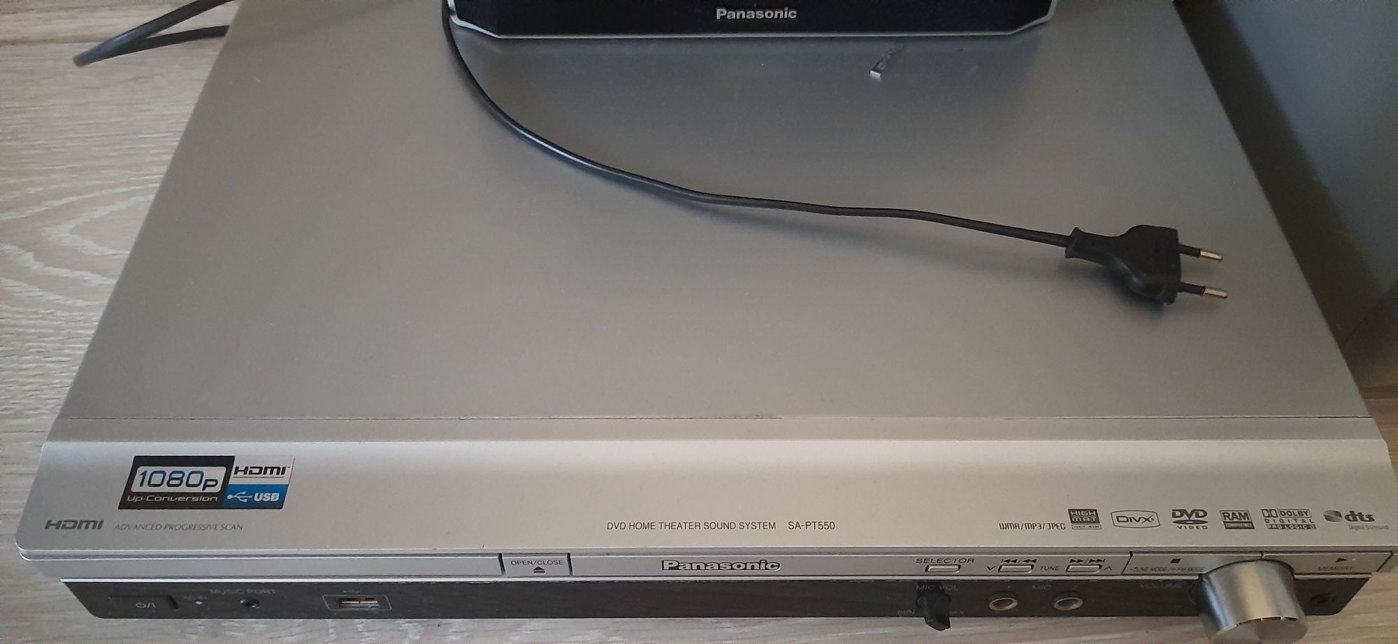 Домашній кінотеатр Panasonic SA-PT550