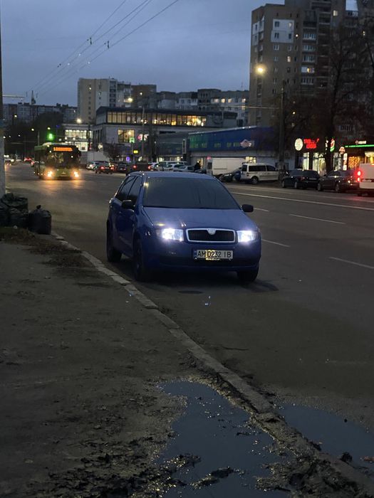 Skoda Fabia 2004 • 1.2 бензин • Хороший стан